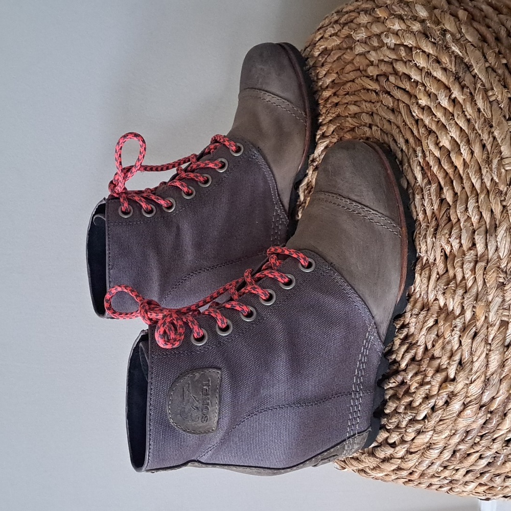 SOREL Womens JOAN OF ARCTIC WEDGE II PDX BROWN ANKLE BOOTIE S-8.5